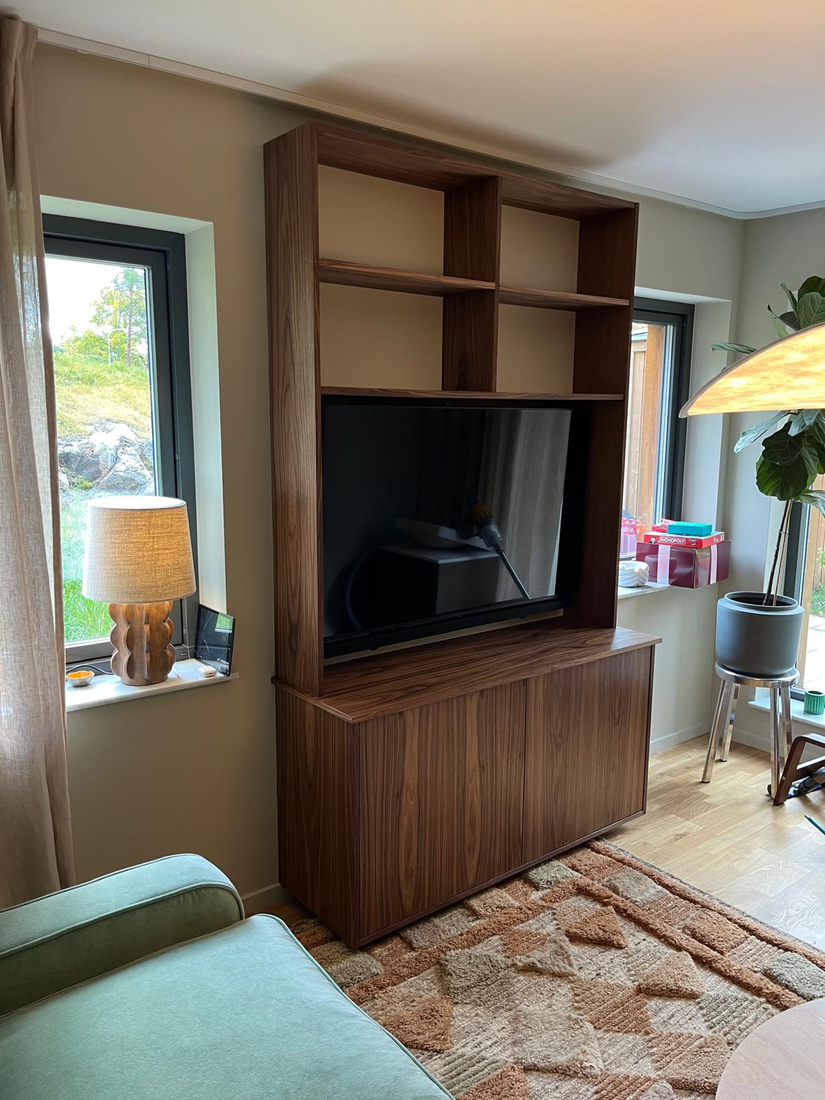 aadda052-d52c-4a3c-84d9-765517146969