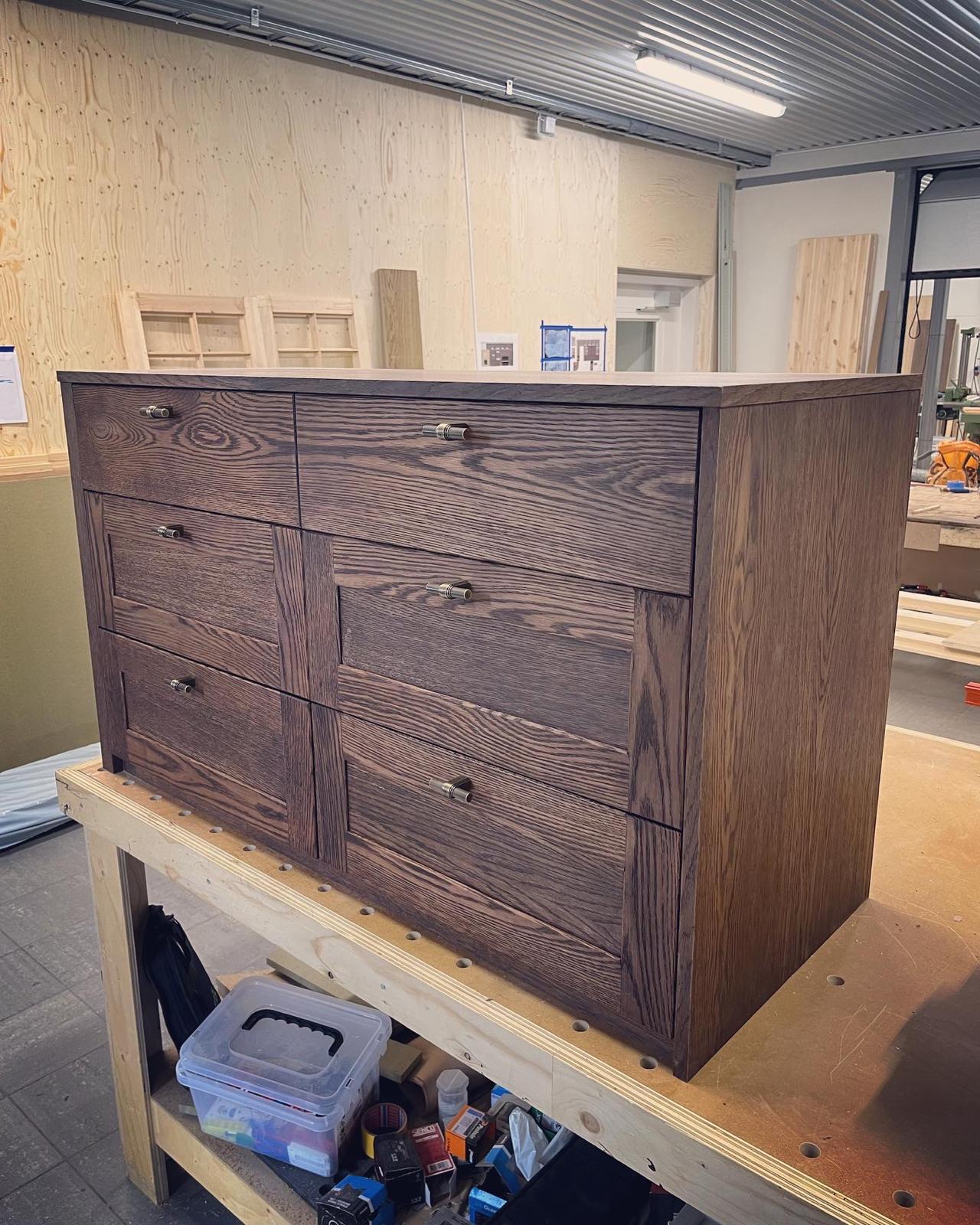 b13f16e4-b6f5-4bac-8dc8-19f16aefcf1f